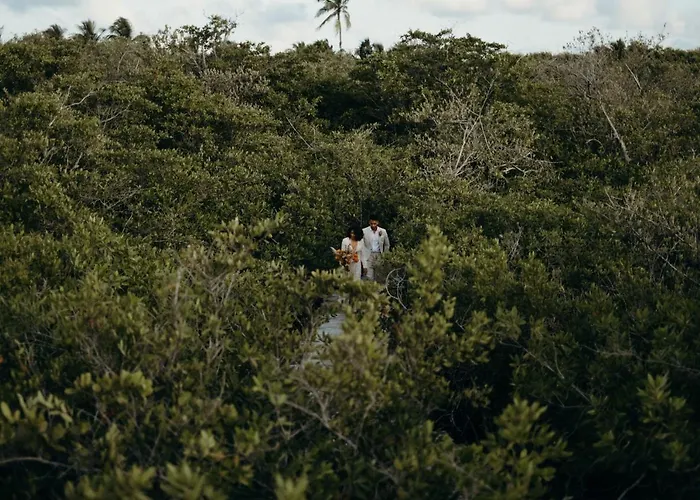 Nativus Glamping & Cenote 3* Tulum