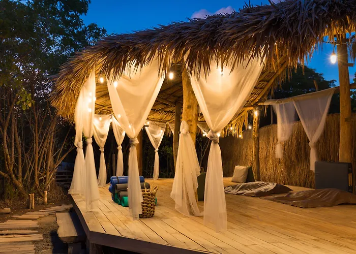 Nativus Glamping & Cenote Hotel 3*
