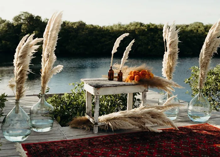 Nativus Glamping & Cenote 3*