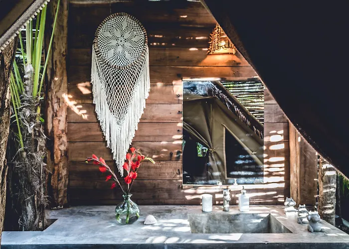 Nativus Glamping & Cenote 3*