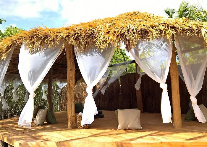 Nativus Glamping & Cenote 3*