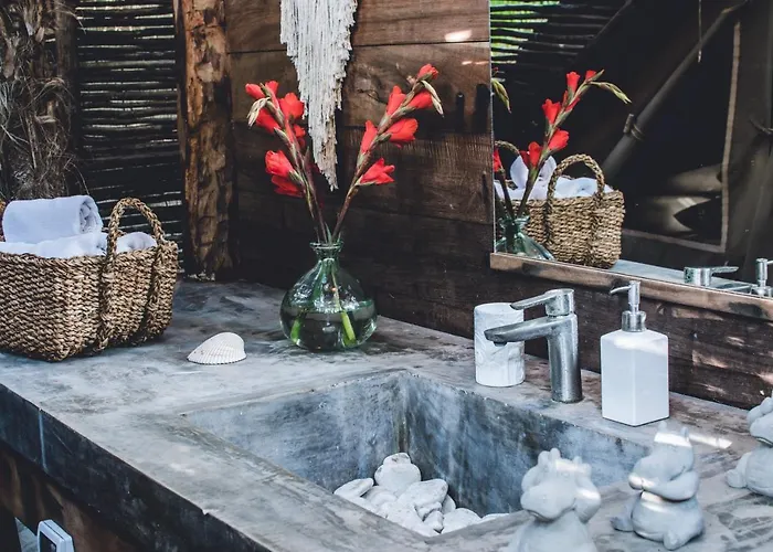 Nativus Glamping & Cenote 3* Tulum